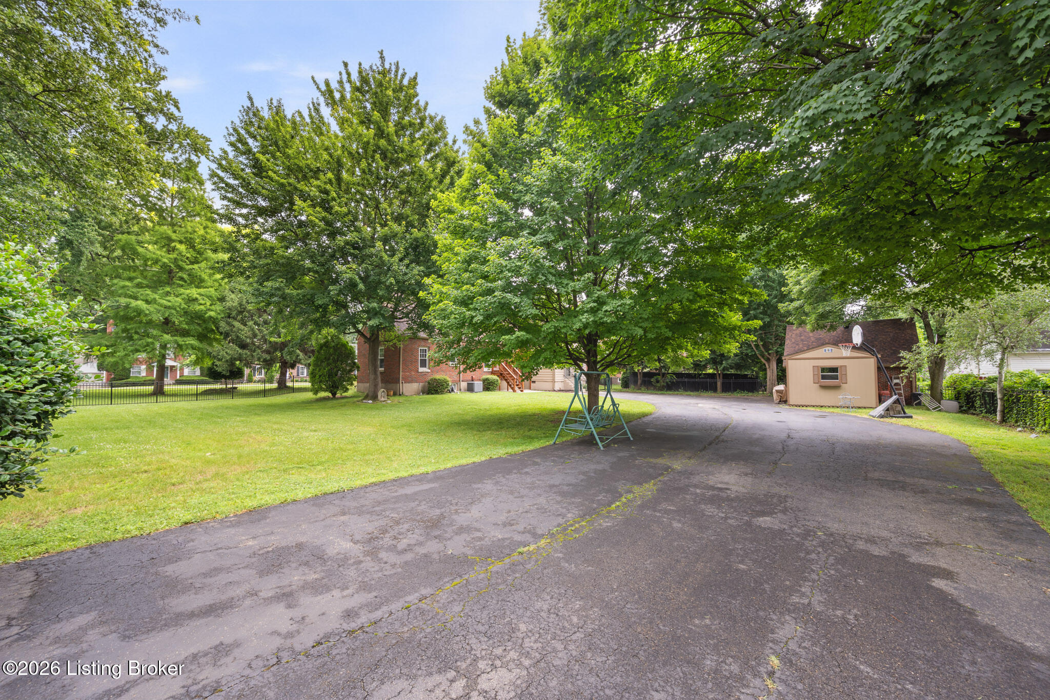 420 Breckenridge Ln