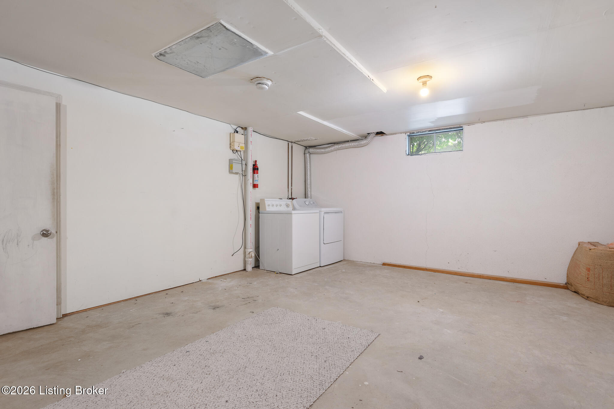 188 Saint Matthews Ave APT 3