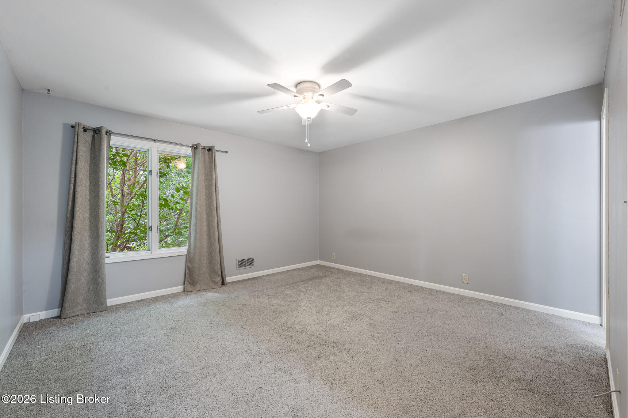 188 Saint Matthews Ave APT 3