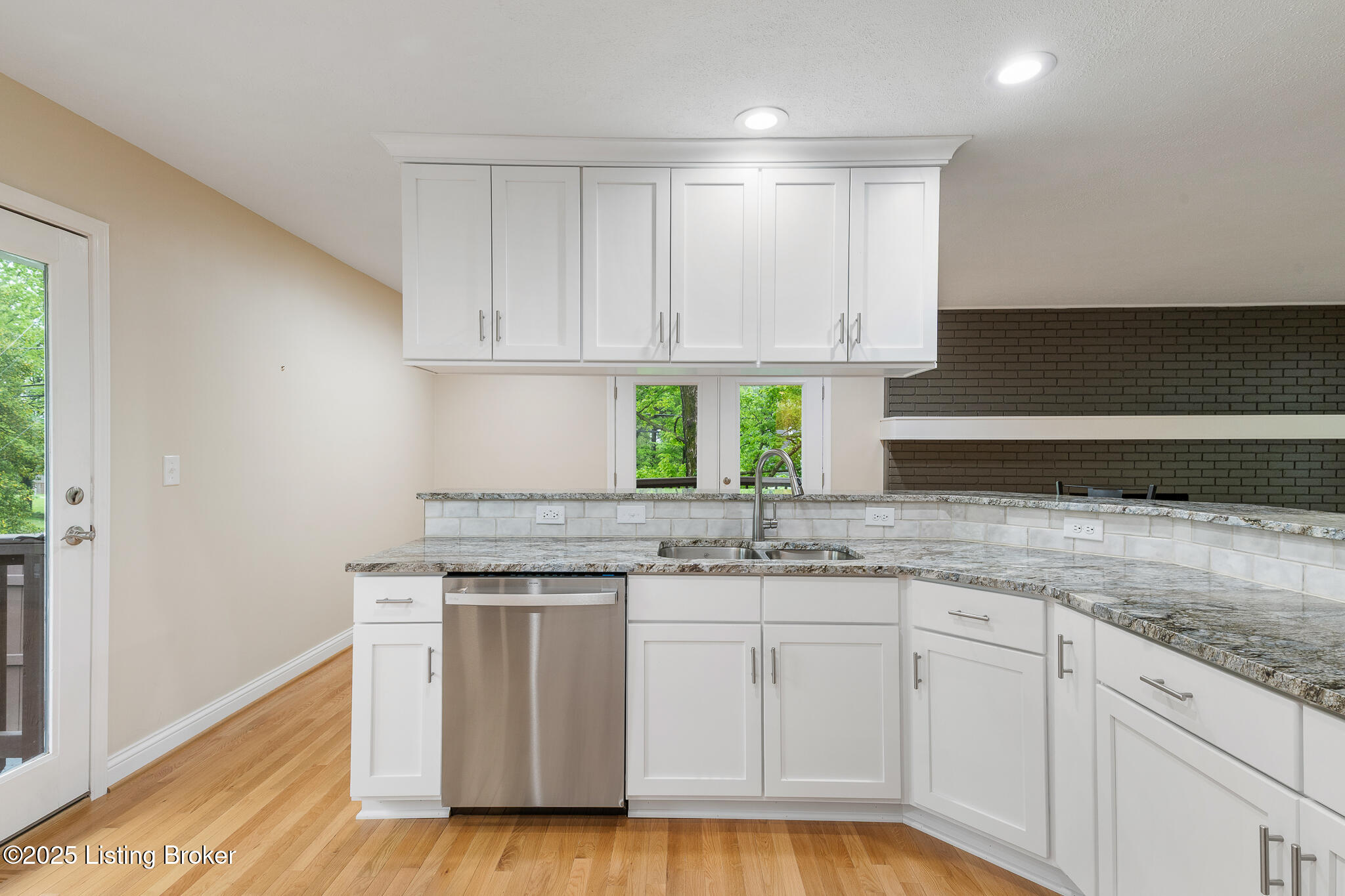 13304 River Bluff Ct