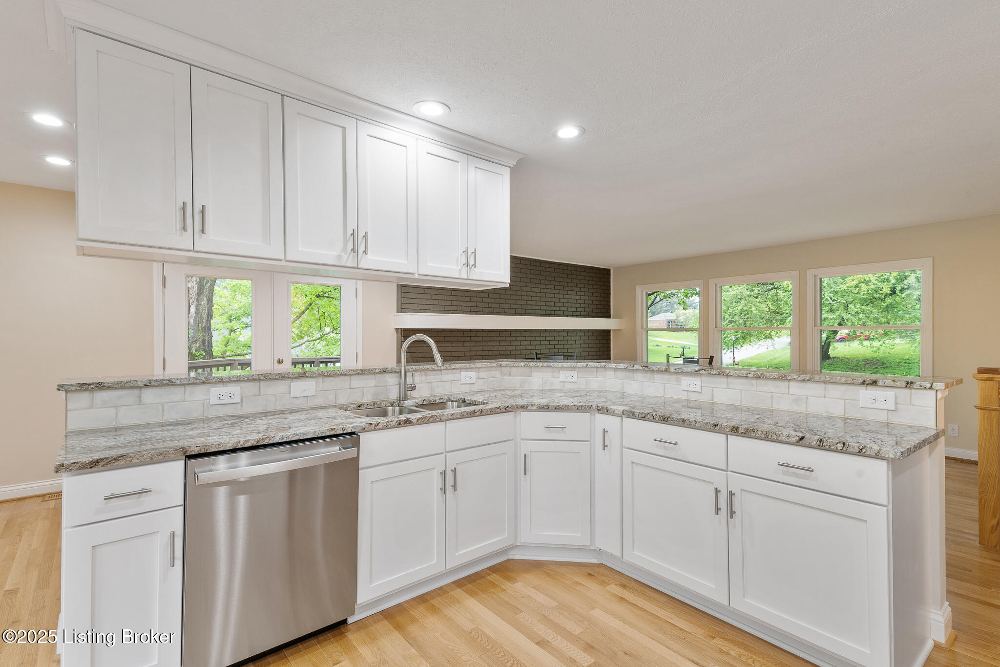 13304 River Bluff Ct