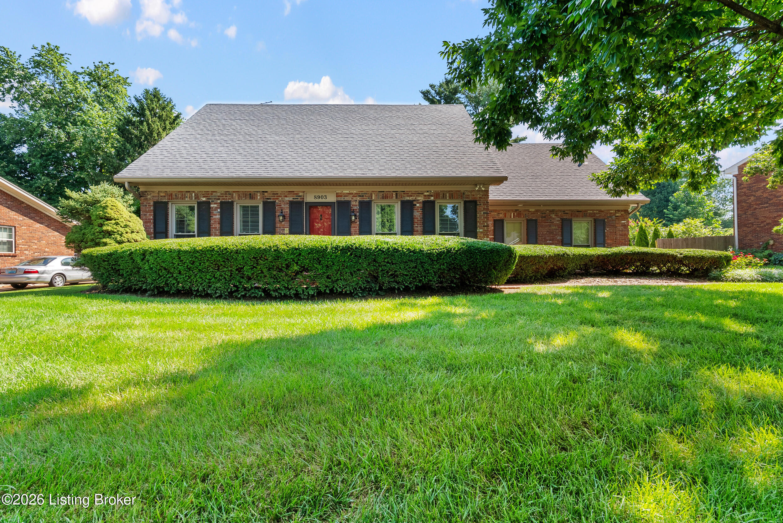 8903 Nottingham Pkwy
