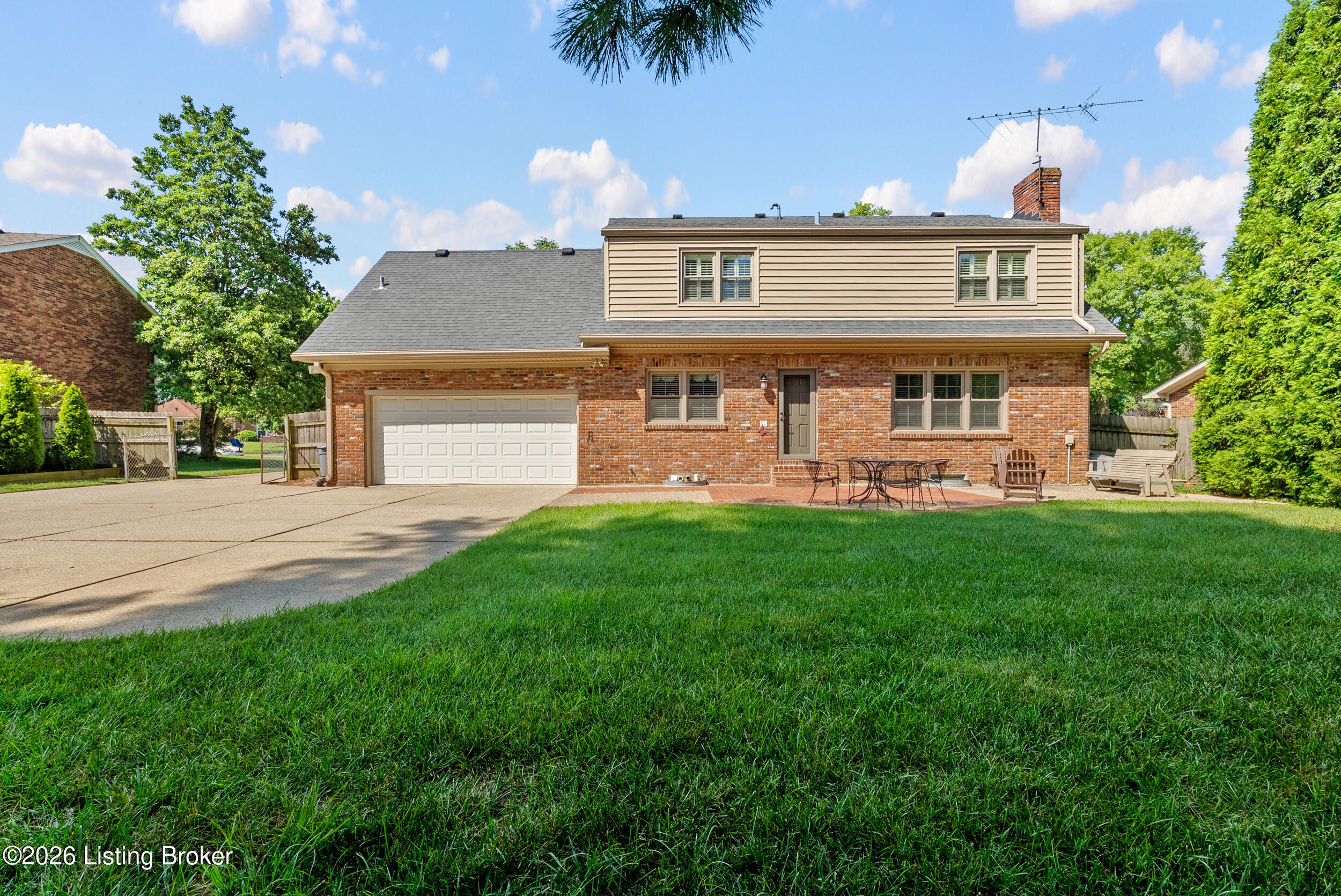 8903 Nottingham Pkwy