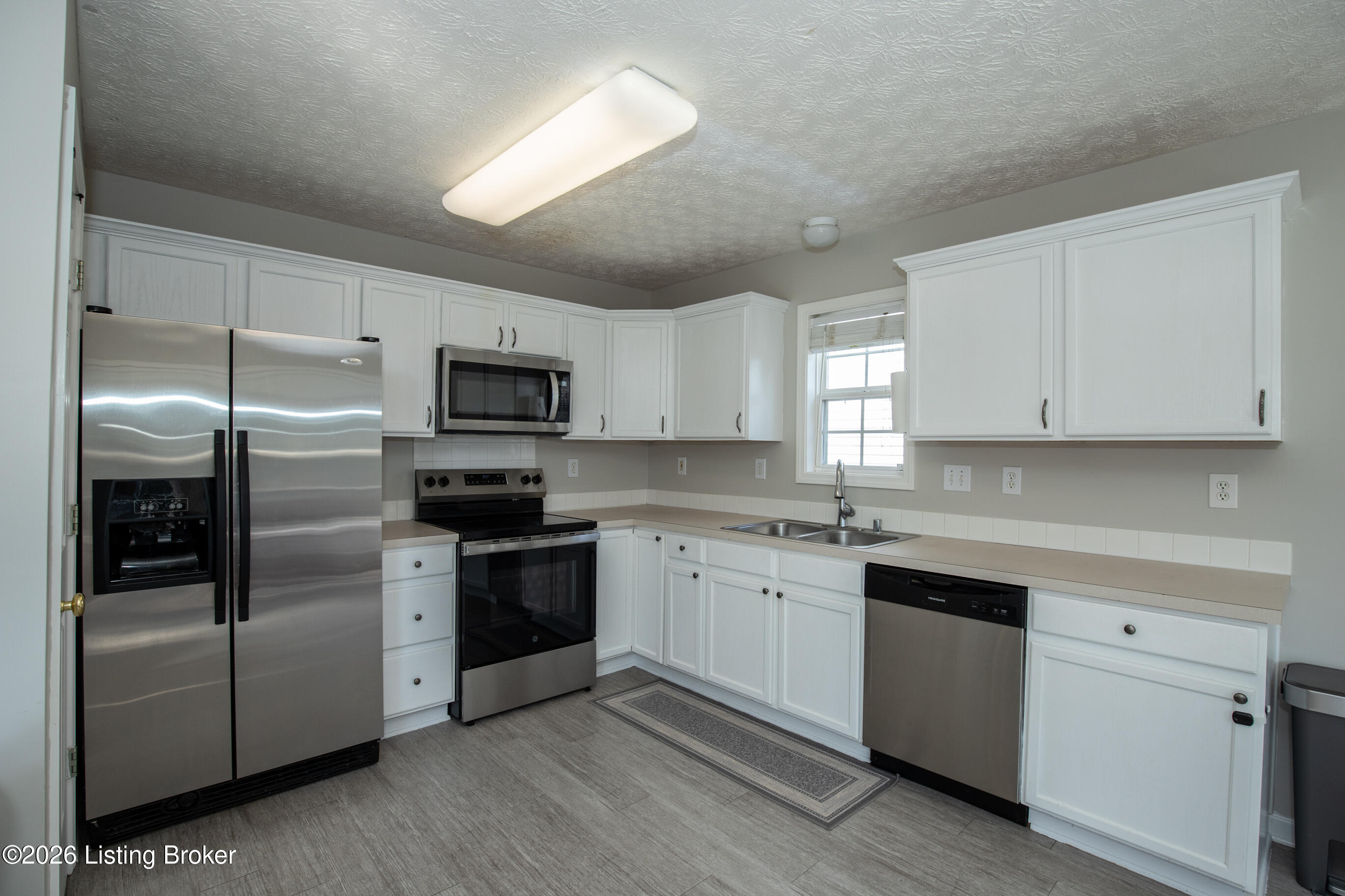 4909 Middlesex Dr