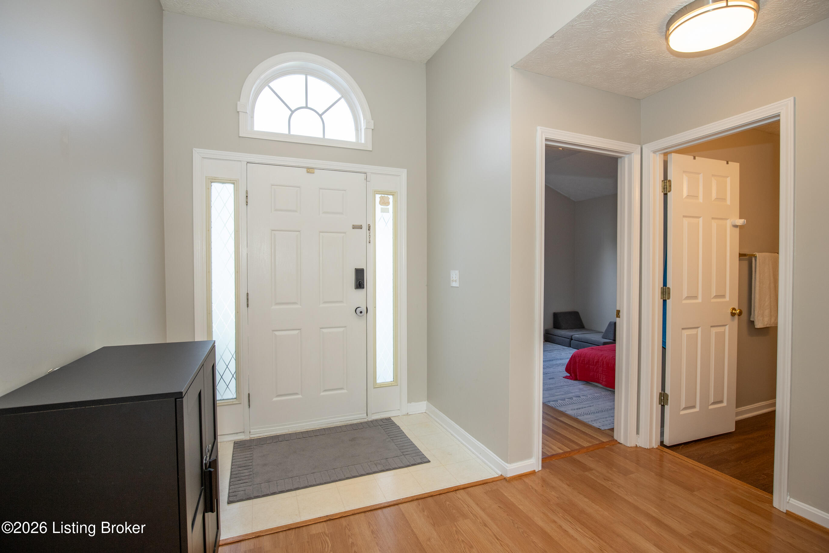 4909 Middlesex Dr