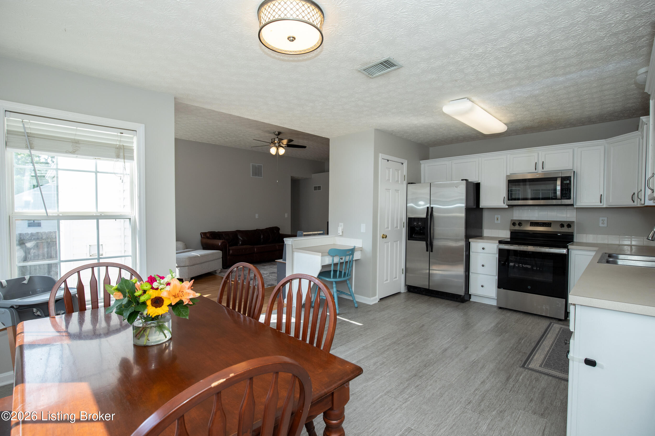 4909 Middlesex Dr