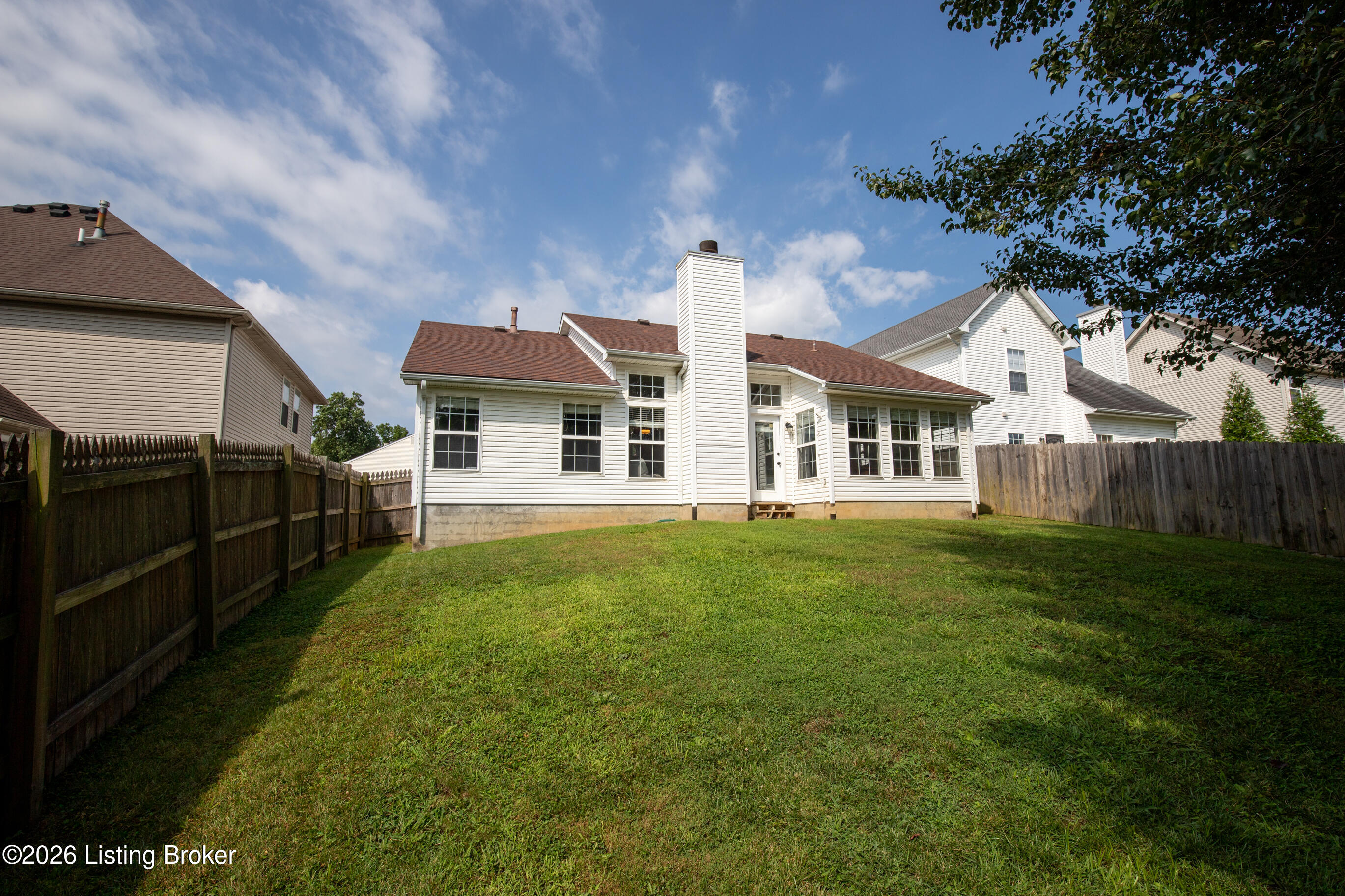 4909 Middlesex Dr
