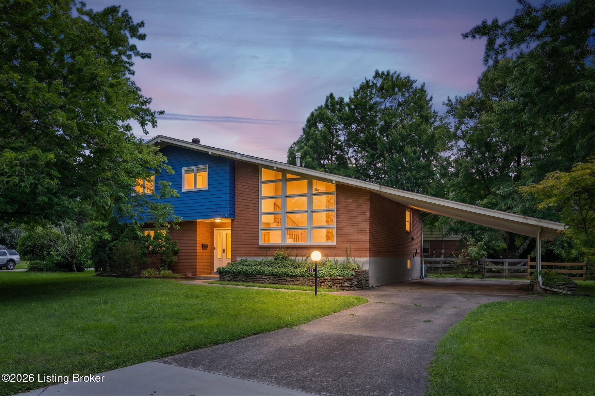 1608 Dunbarton Wynde