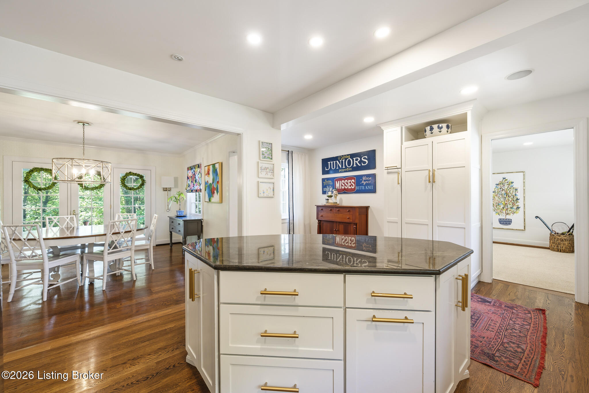 2420 Top Hill Rd