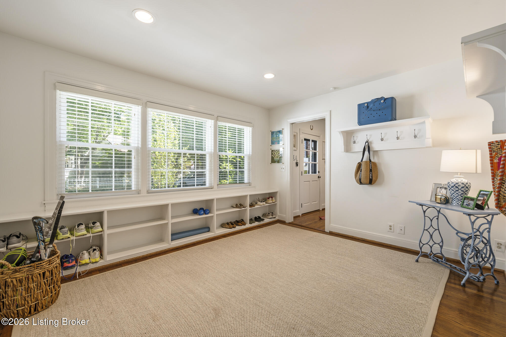 2420 Top Hill Rd