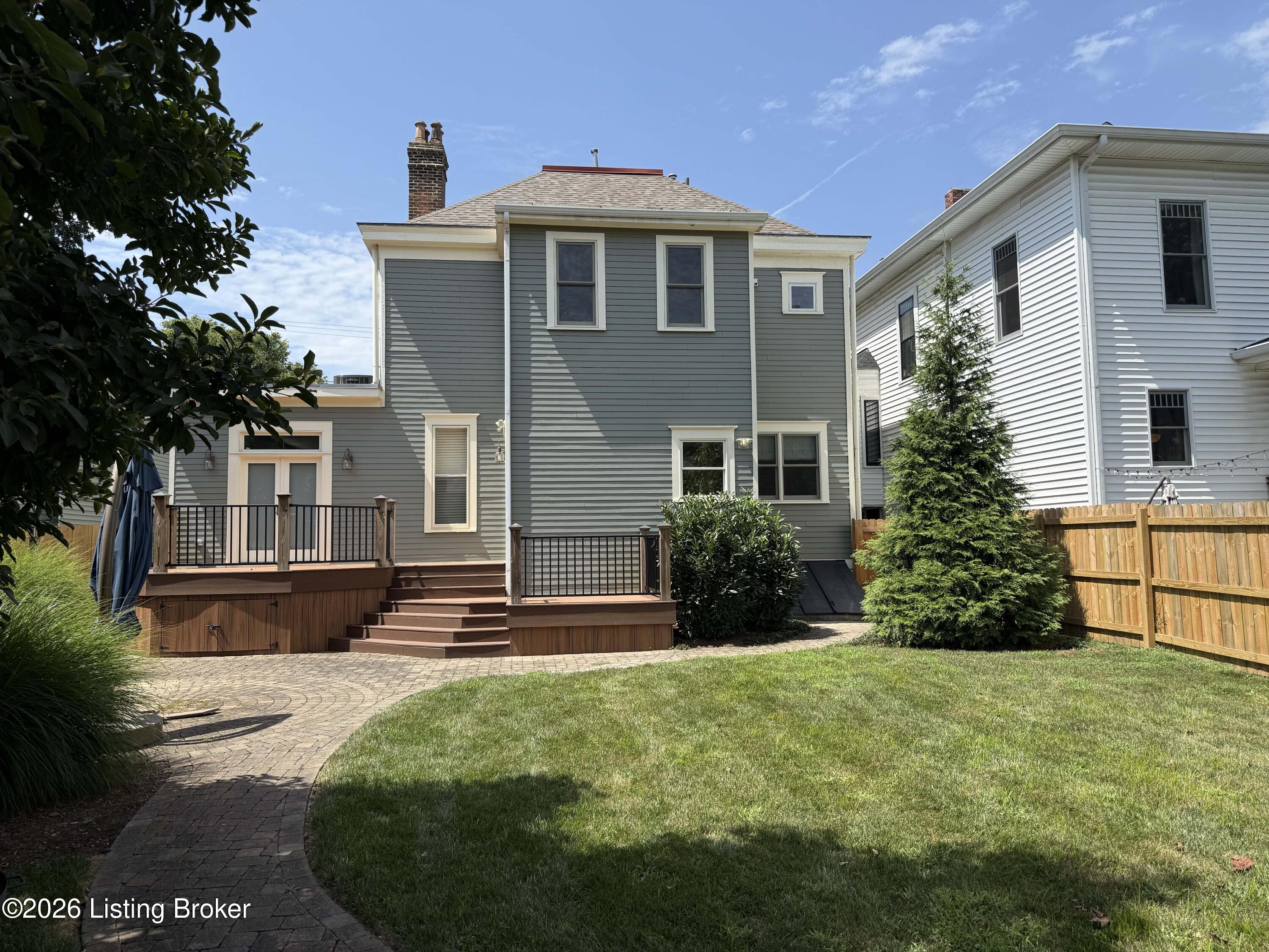 113 N Bayly Ave