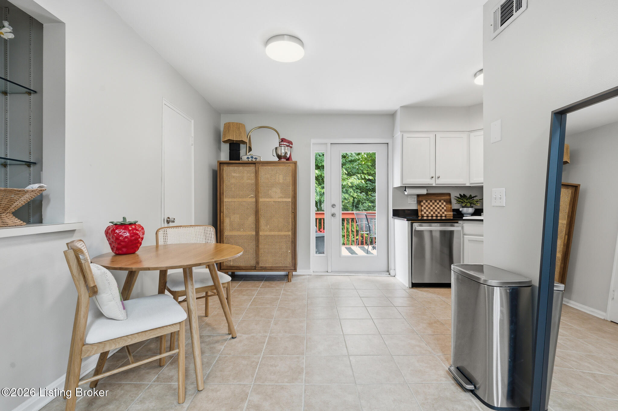 4105 Stoneview Dr APT 3