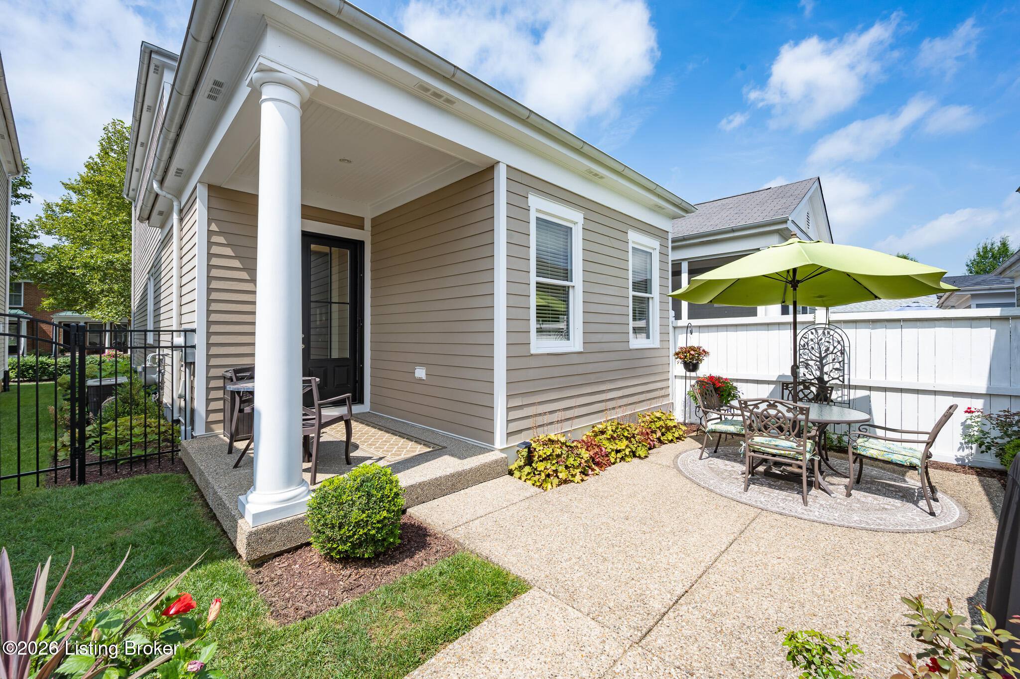 9211 Featherbell Blvd