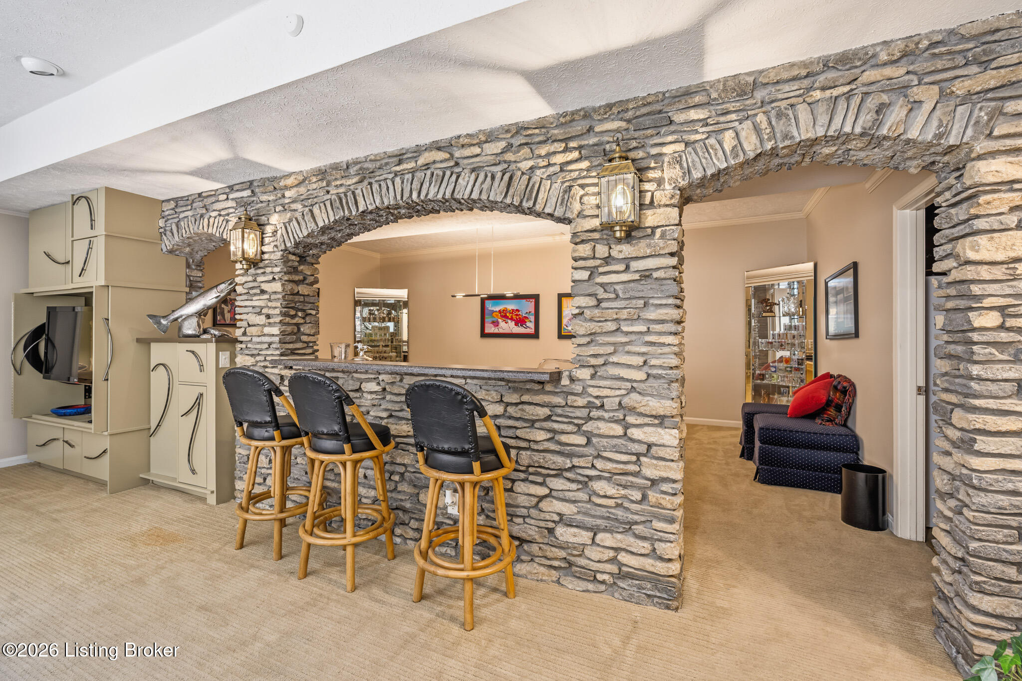 1138 Rostrevor Cir