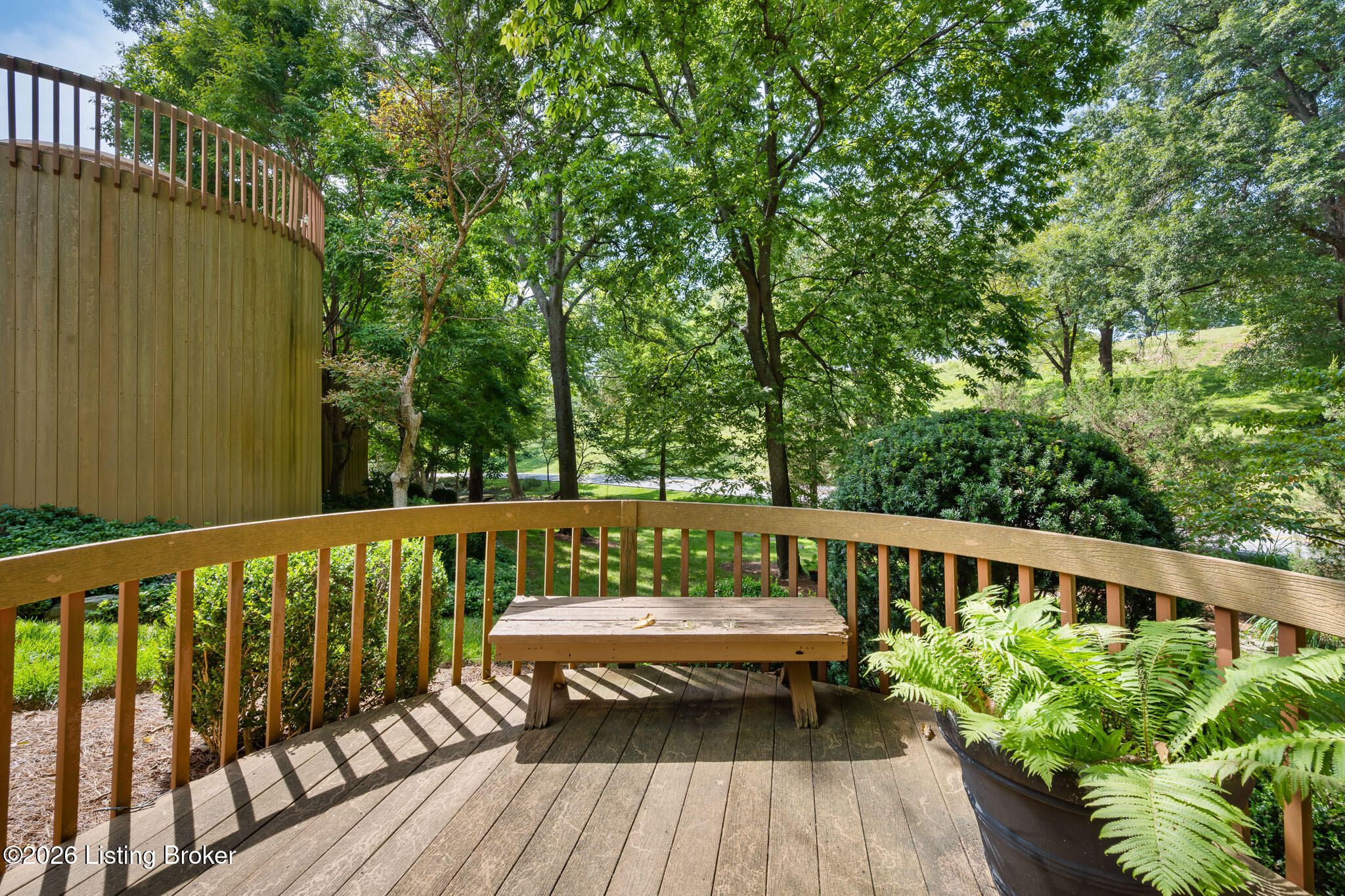 1138 Rostrevor Cir