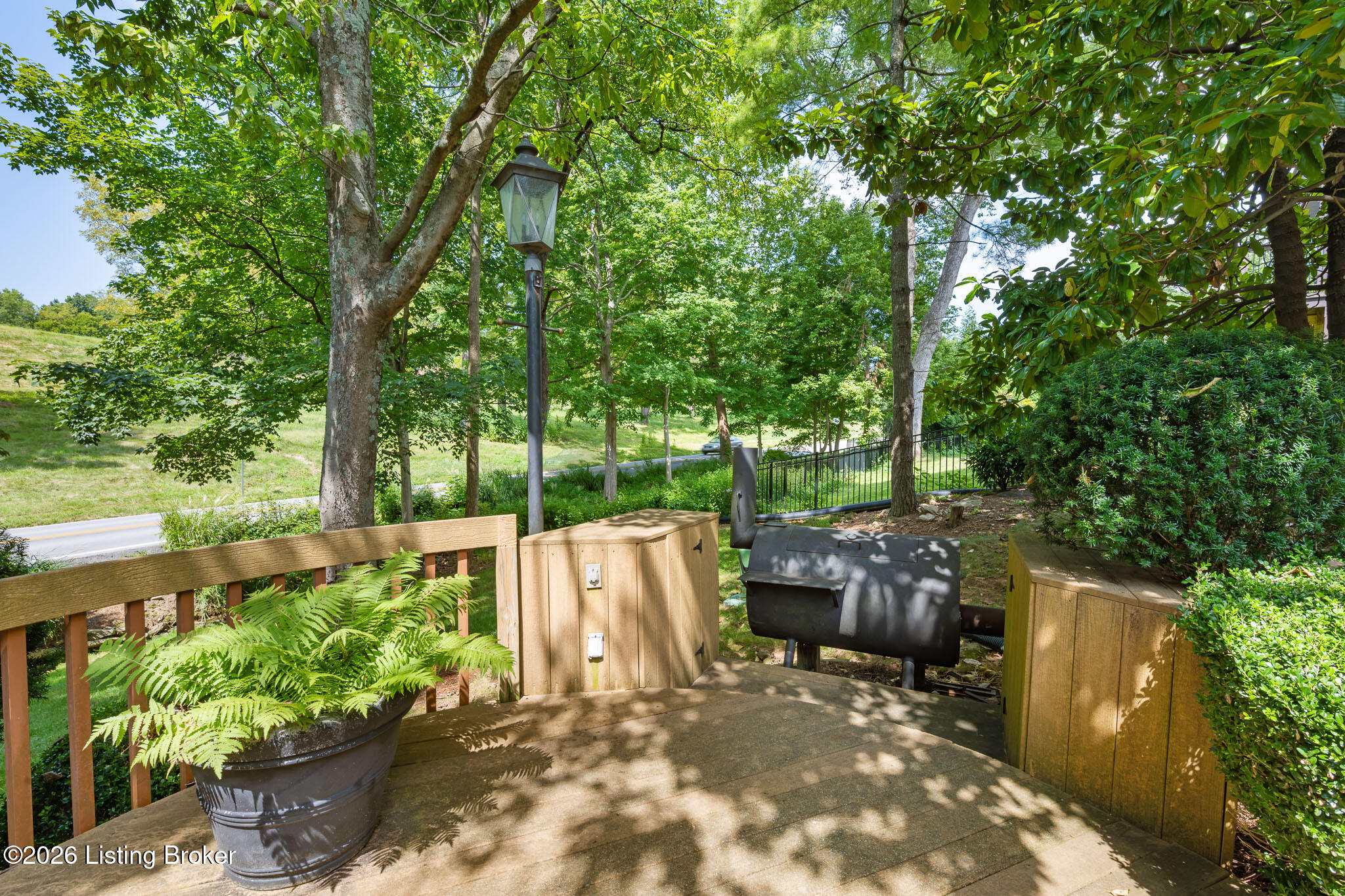 1138 Rostrevor Cir