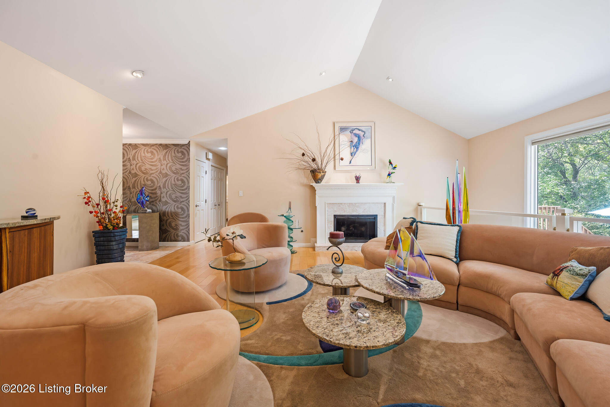 1138 Rostrevor Cir