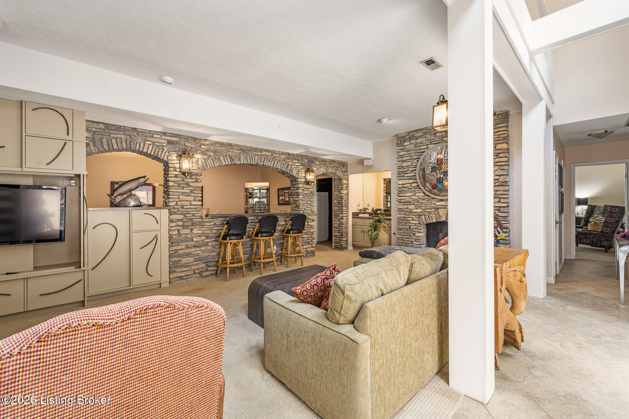1138 Rostrevor Cir