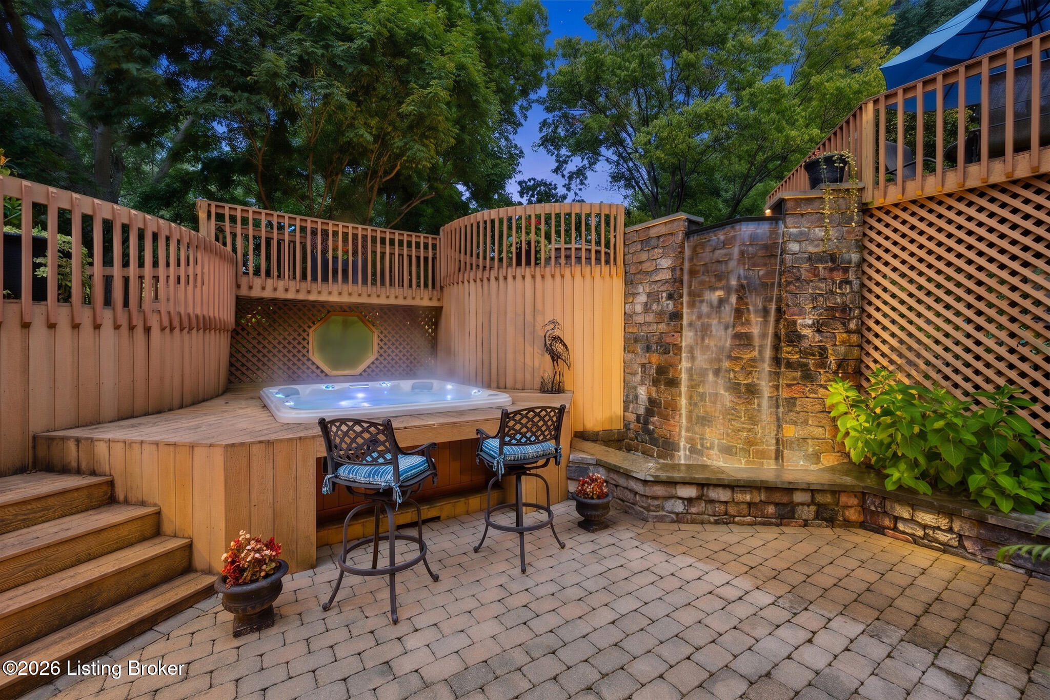 1138 Rostrevor Cir
