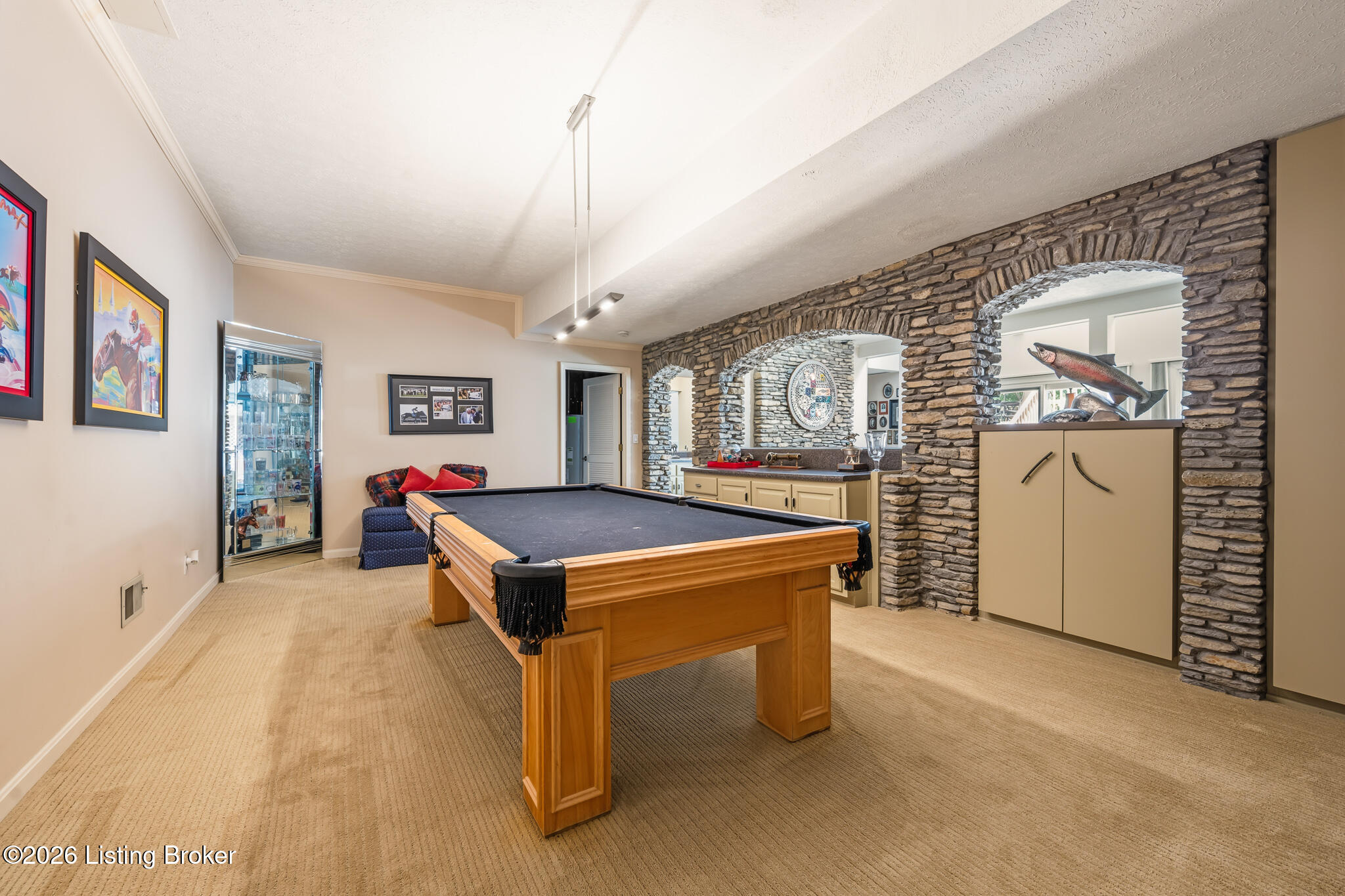 1138 Rostrevor Cir