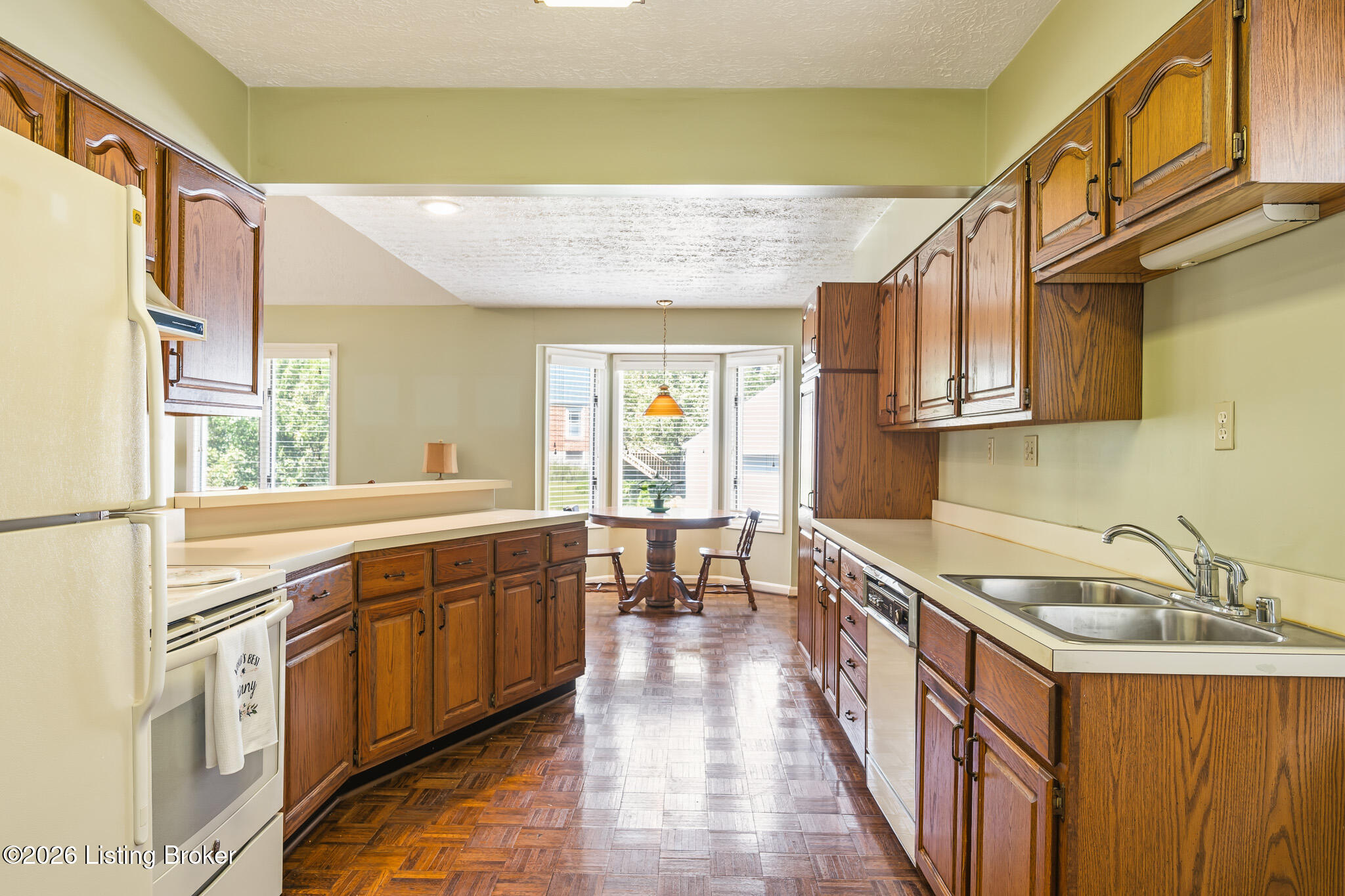 2021 Winston Ave