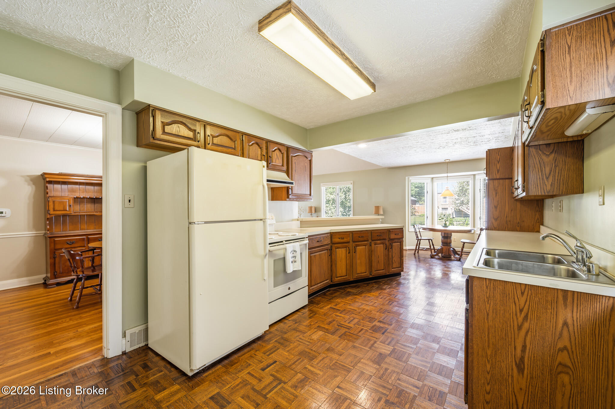 2021 Winston Ave