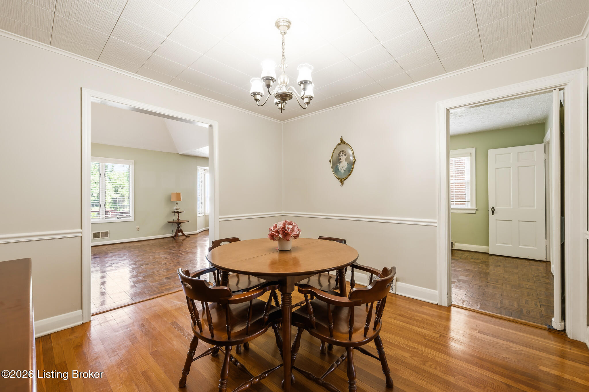 2021 Winston Ave