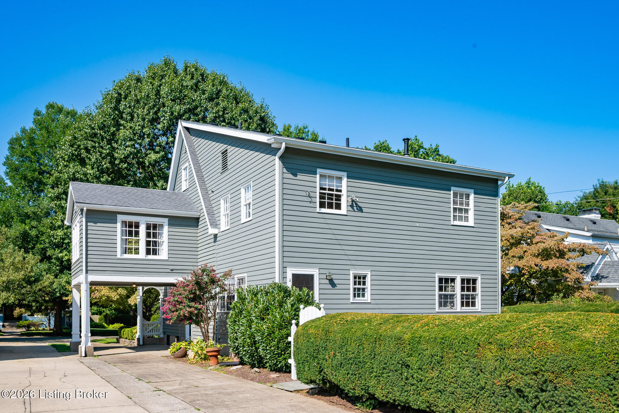 3309 Thrush Rd
