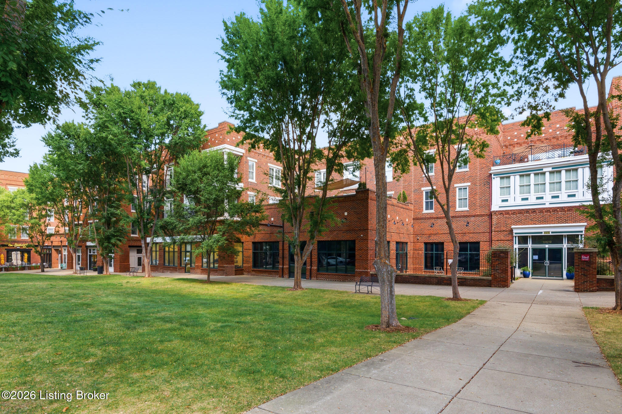10619 Meeting St 309