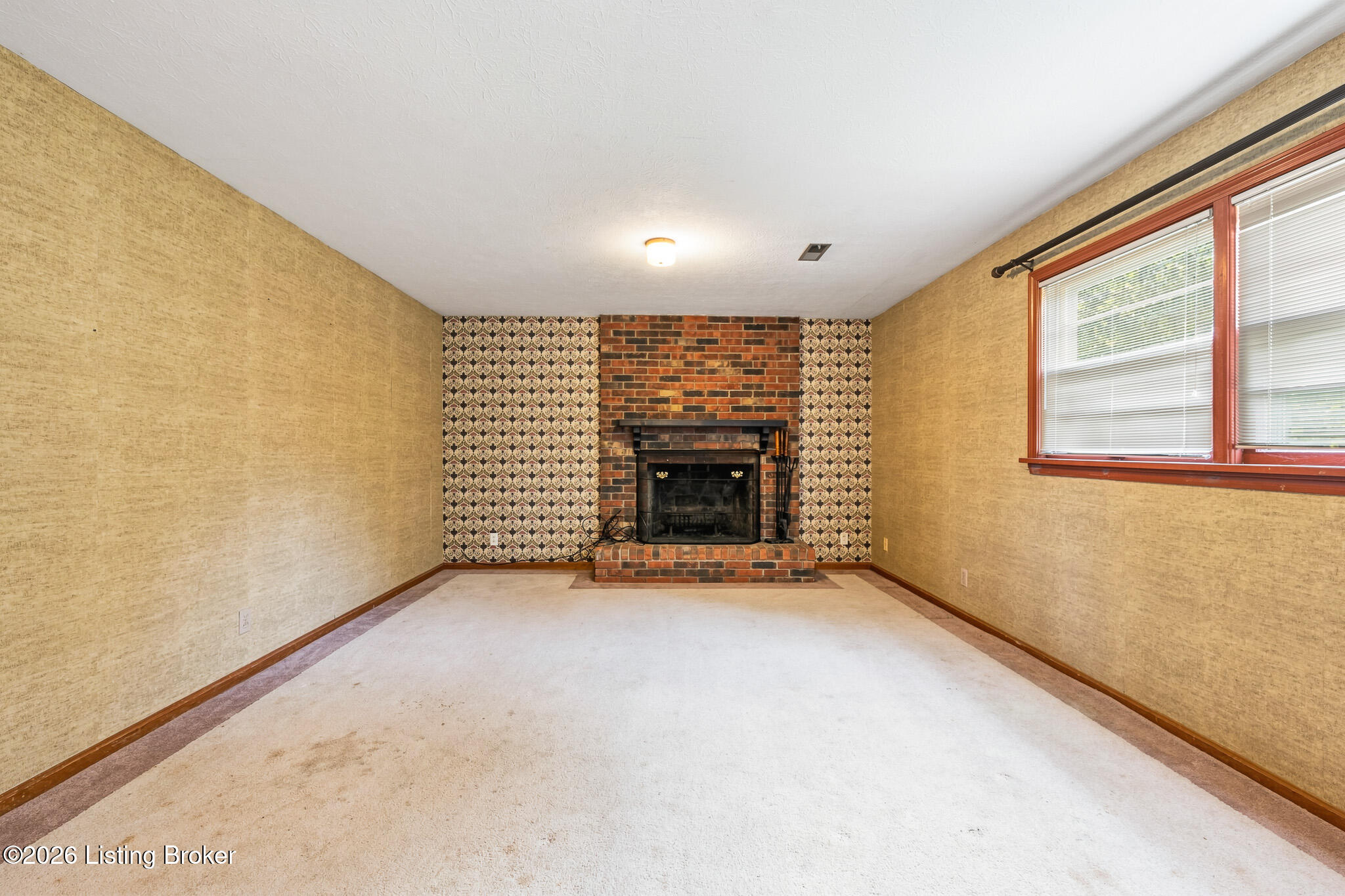 3329 Frontier Trail