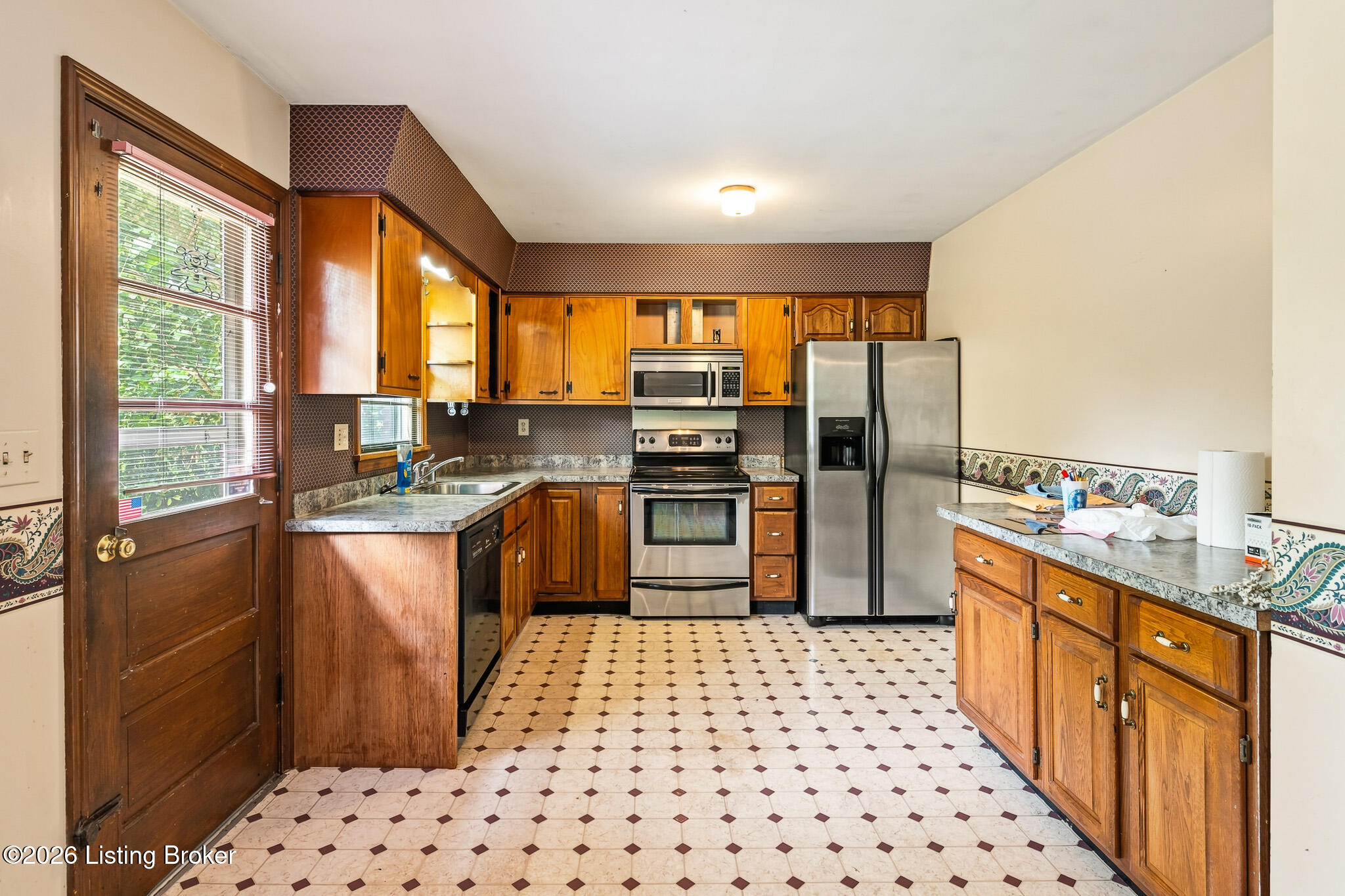 3329 Frontier Trail