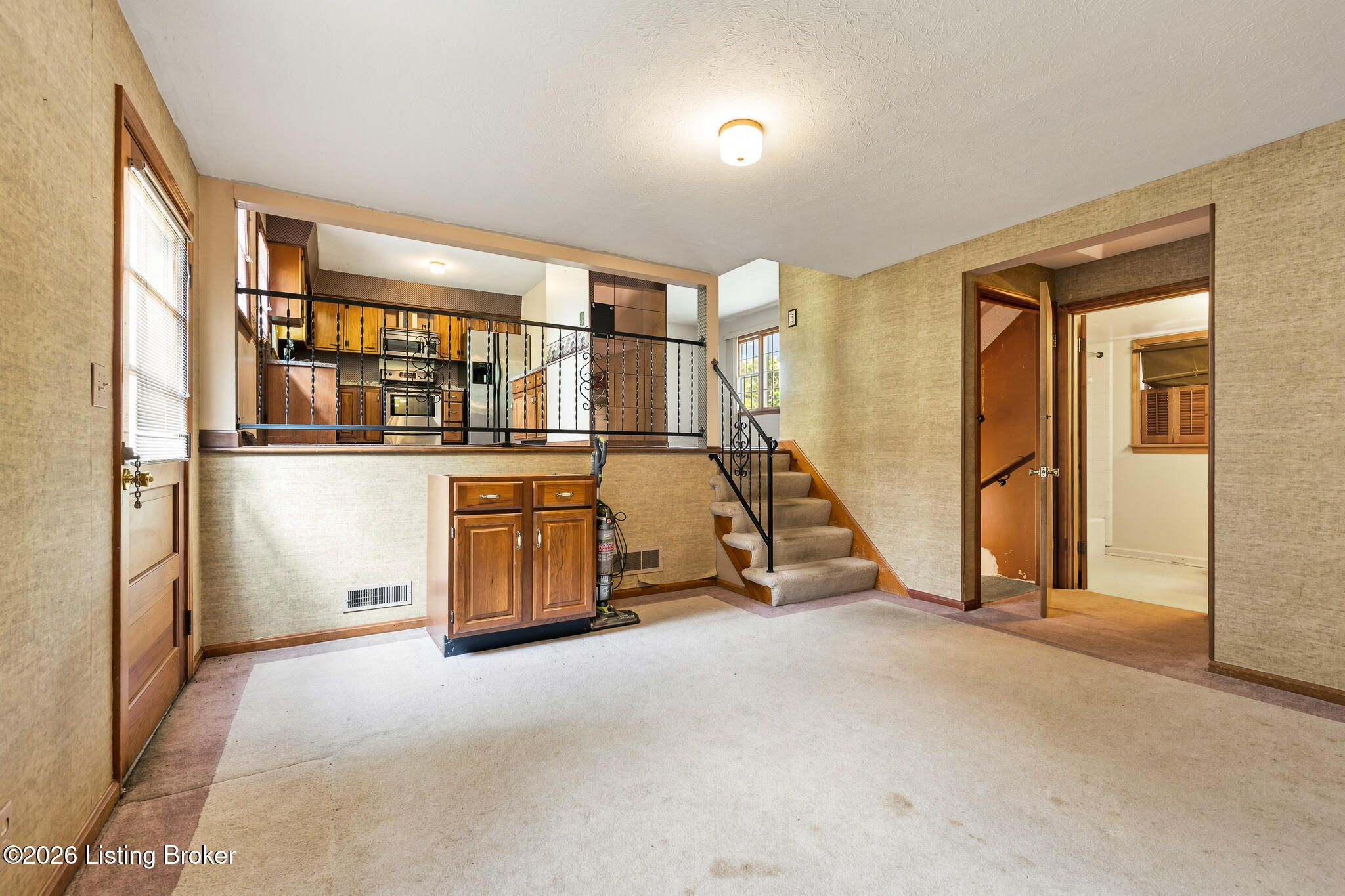 3329 Frontier Trail