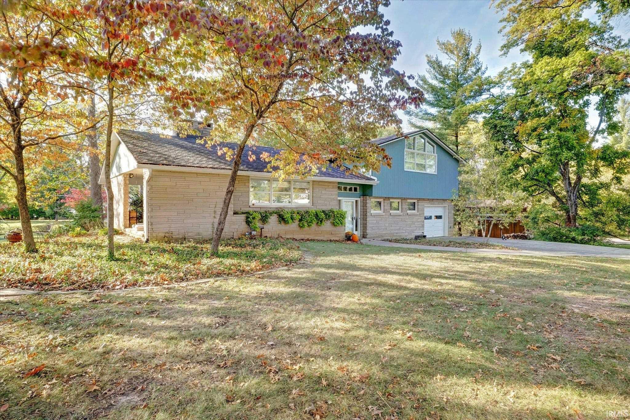 614 S Meadowbrook Drive