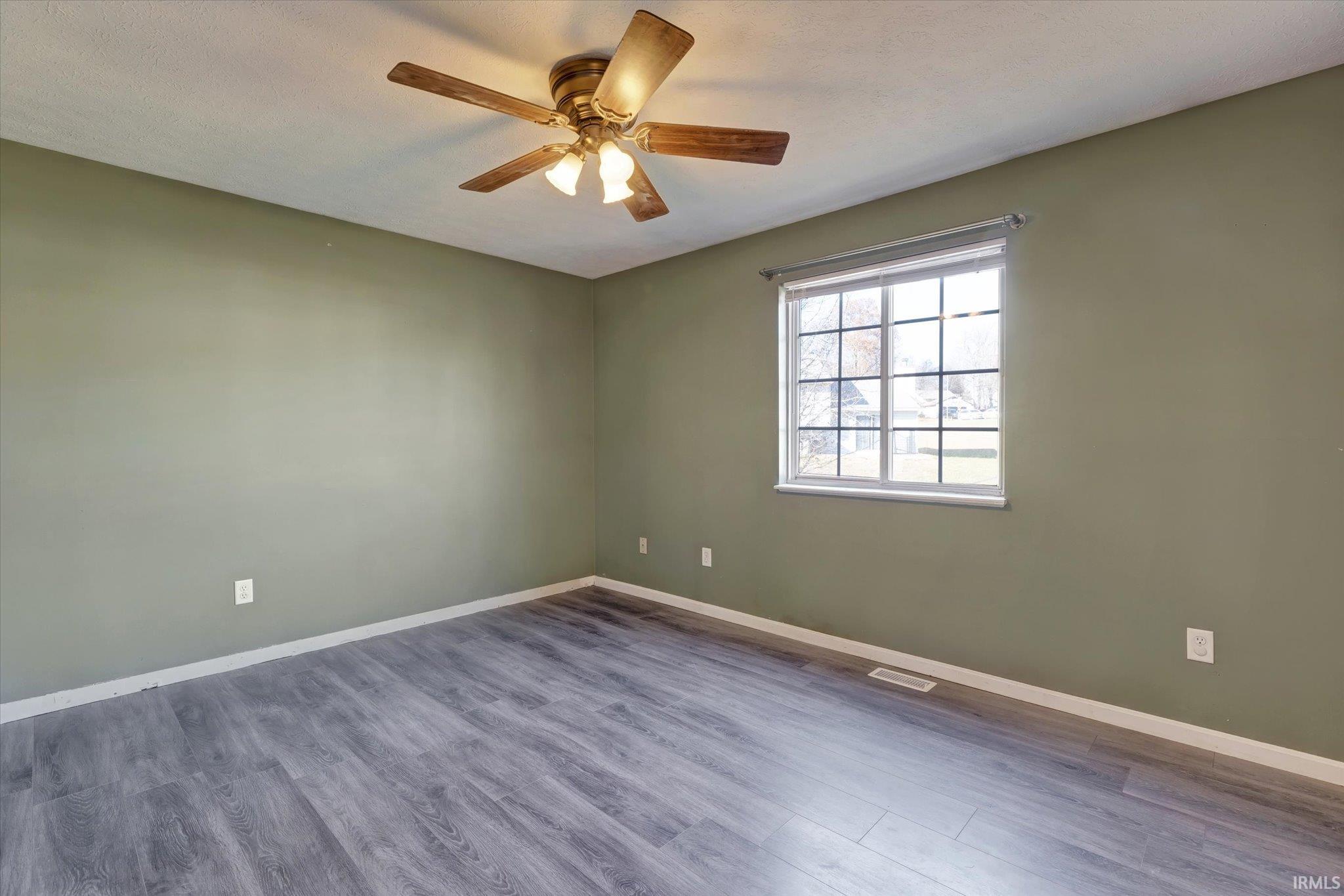 352 Briarwood Lane