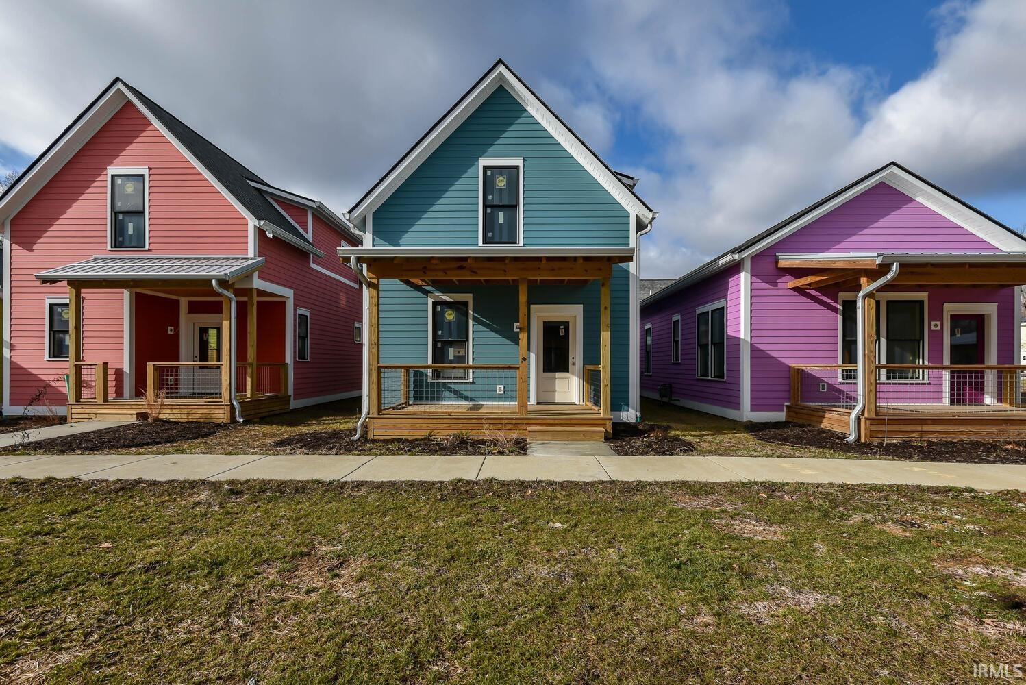 1266 E Short Street