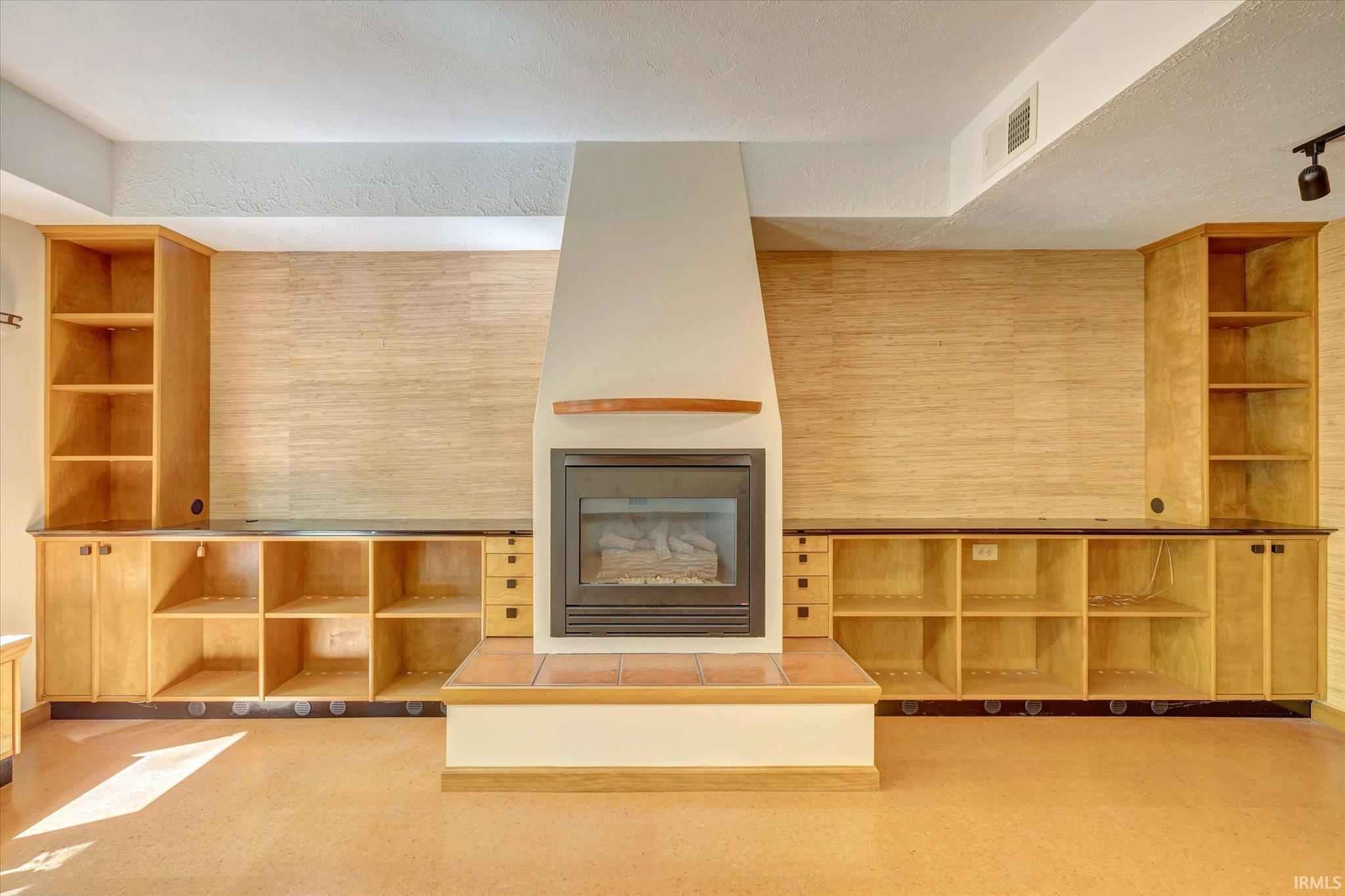 3120 E Diana Court