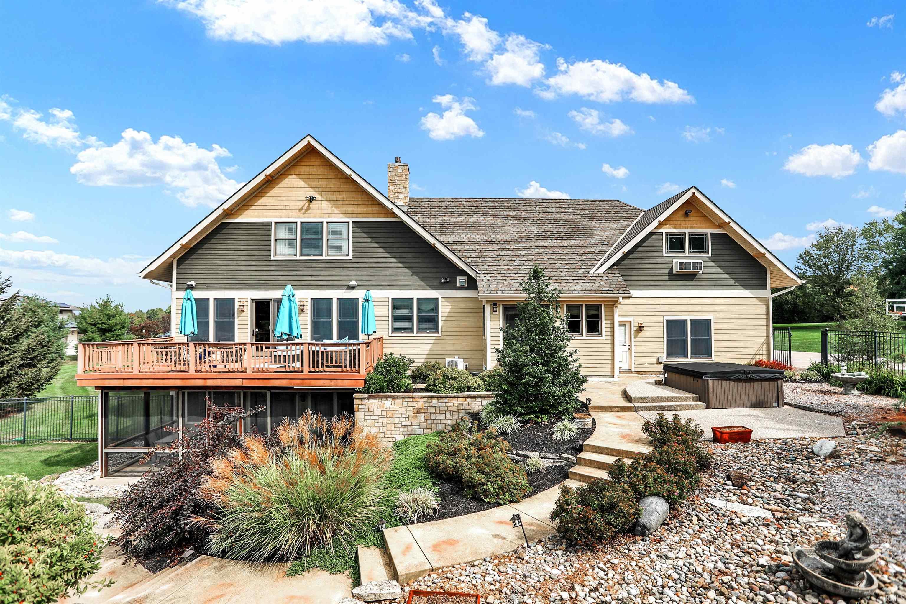 1619 N Prairie Green Court