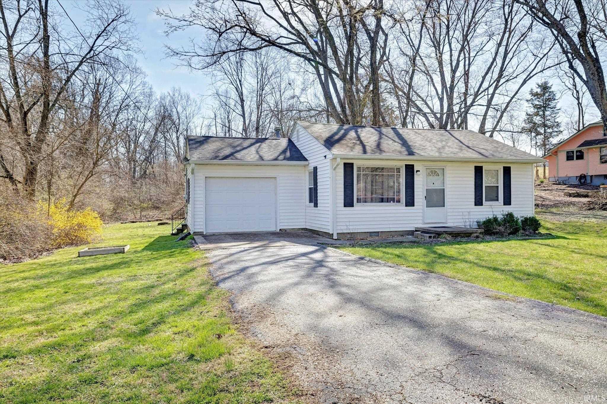 717 W Ralston Drive