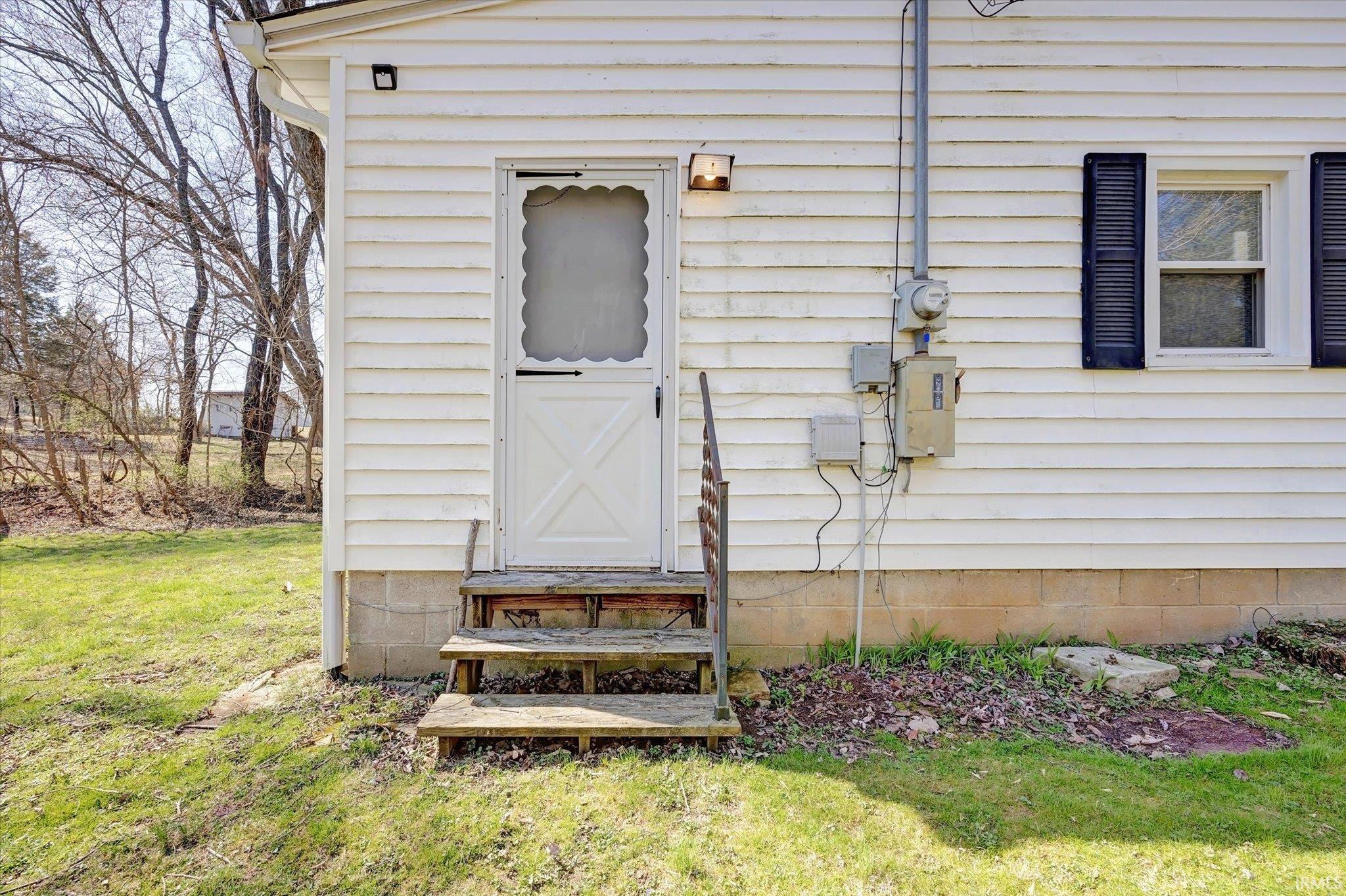 717 W Ralston Drive