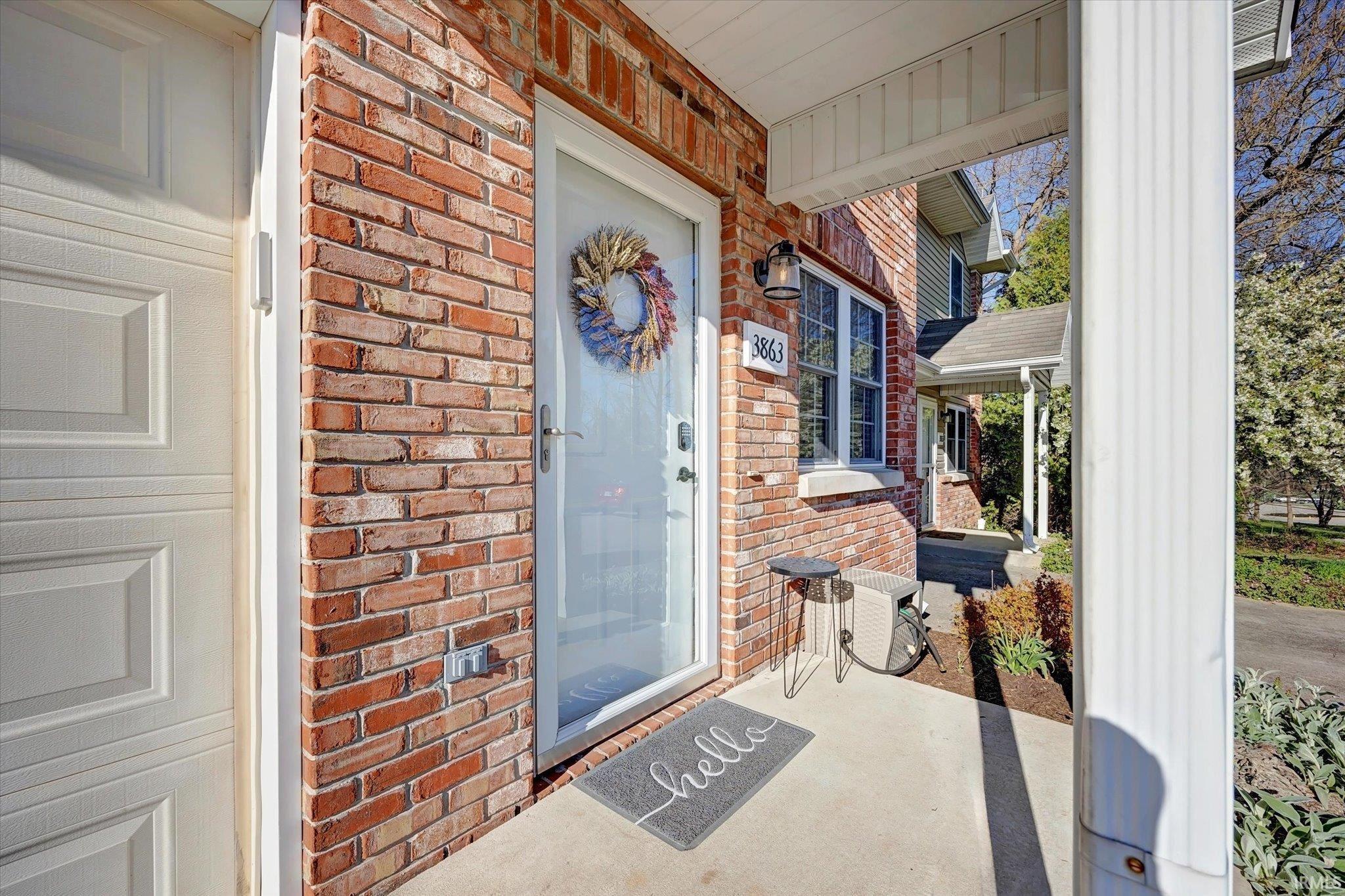3863 S Cramer Circle