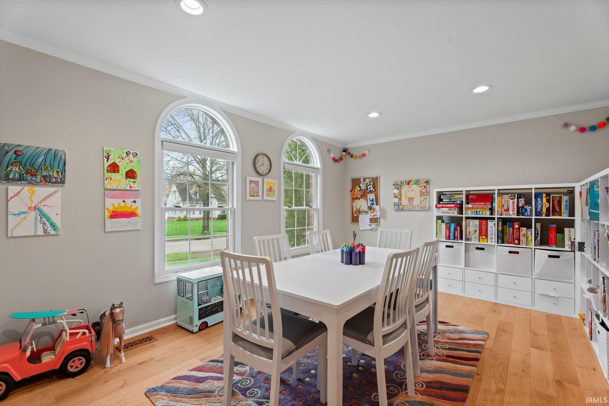 2706 E Brigs Bend