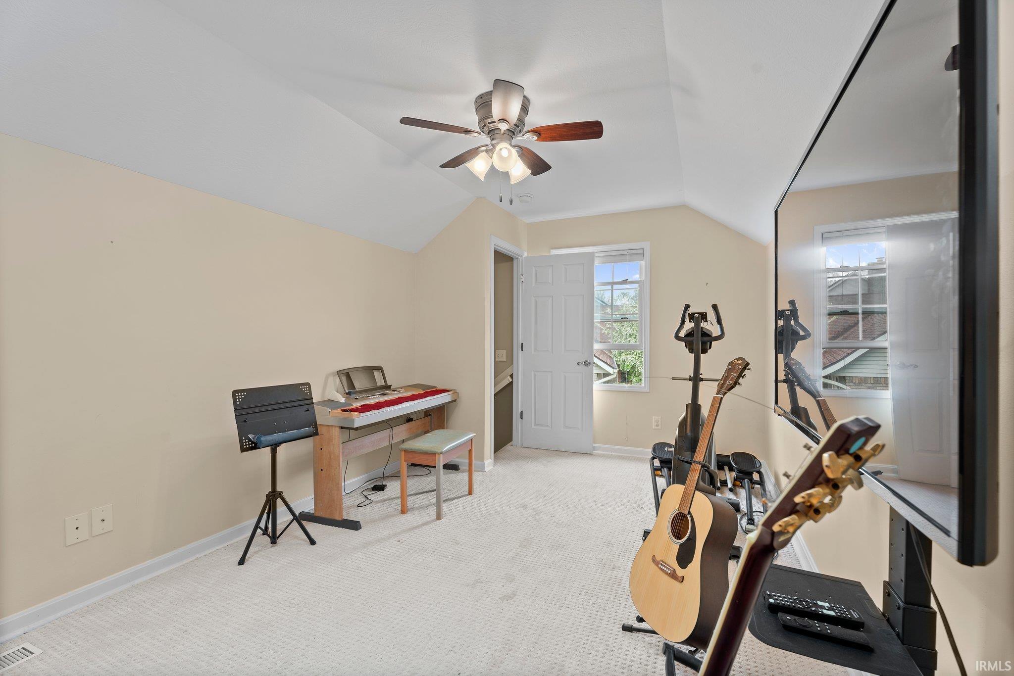 2706 E Brigs Bend
