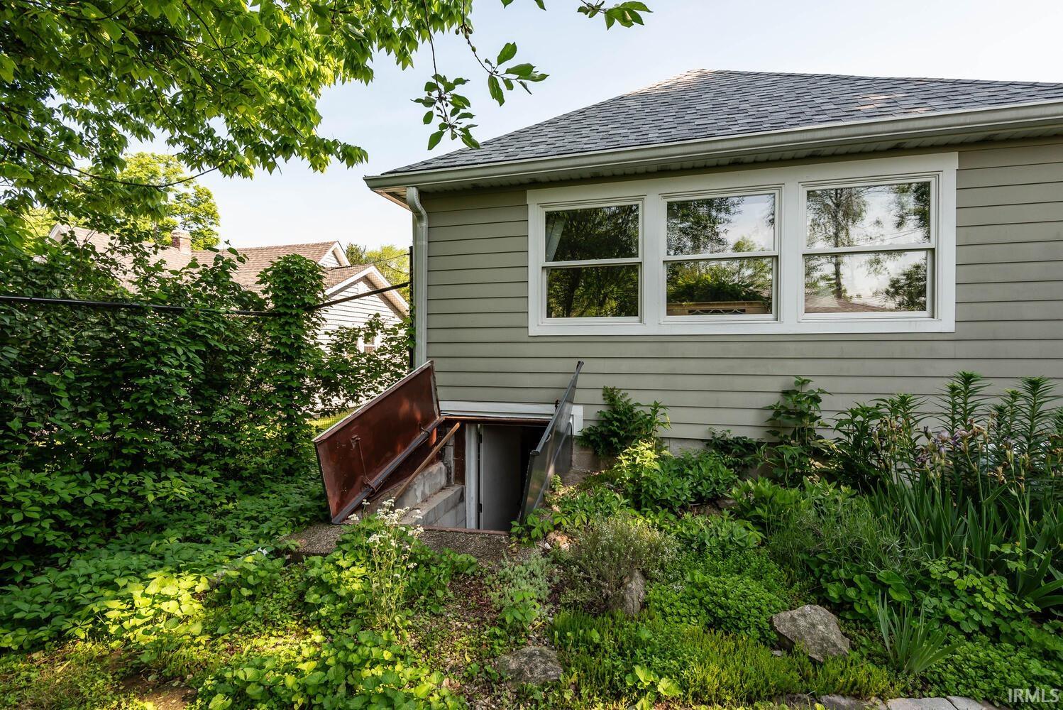 517 W 13th Street