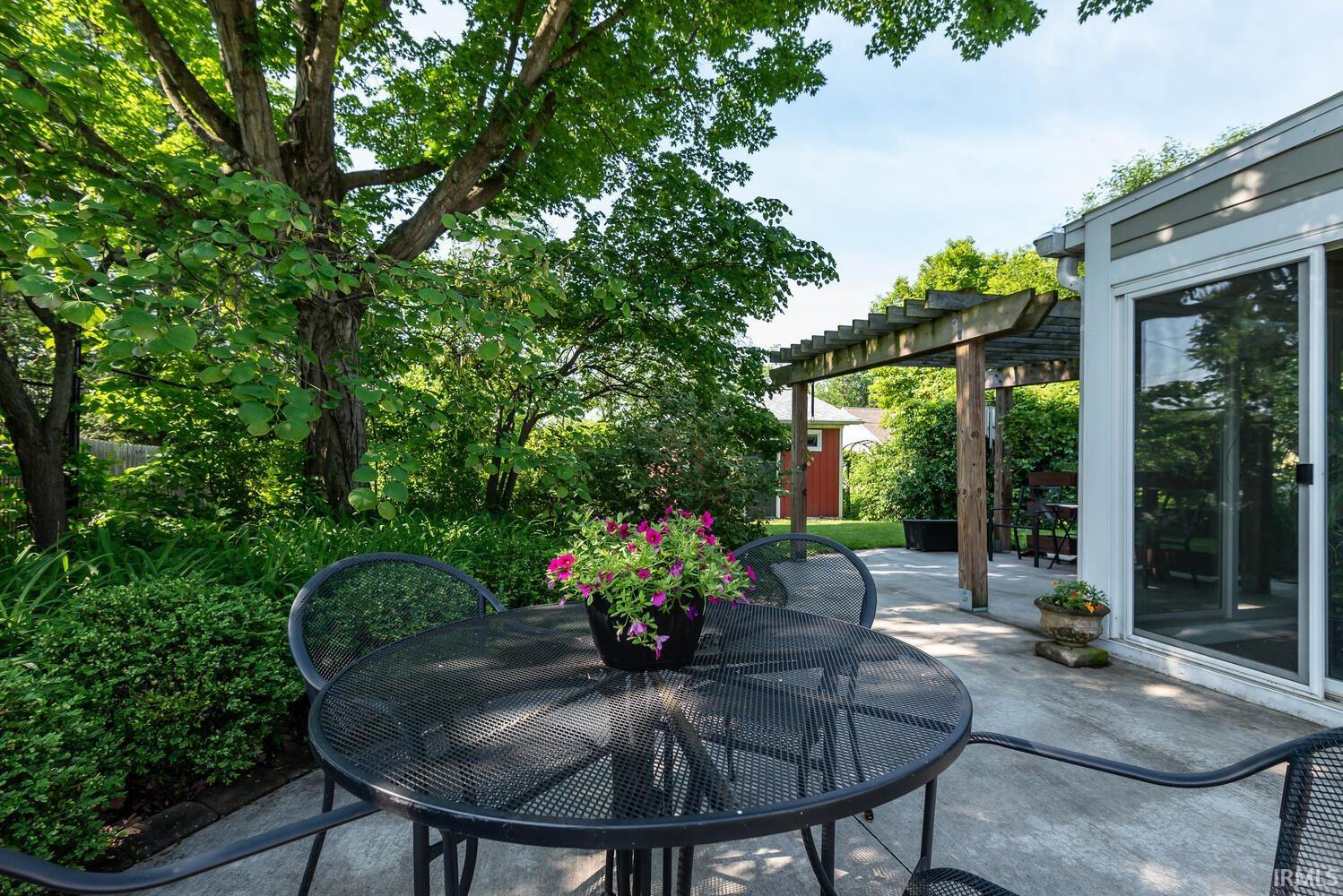 517 W 13th Street