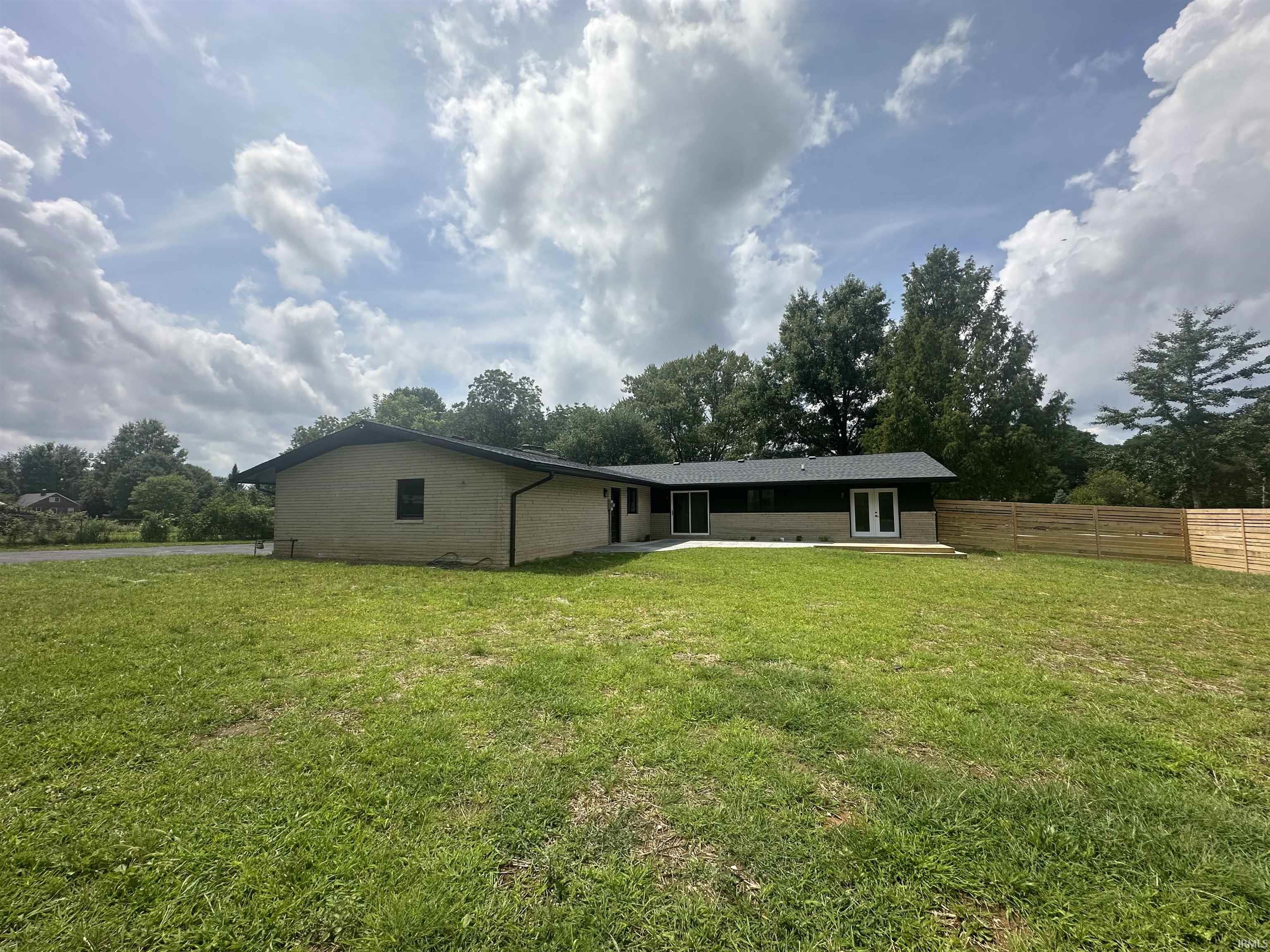4810 E State Road 45