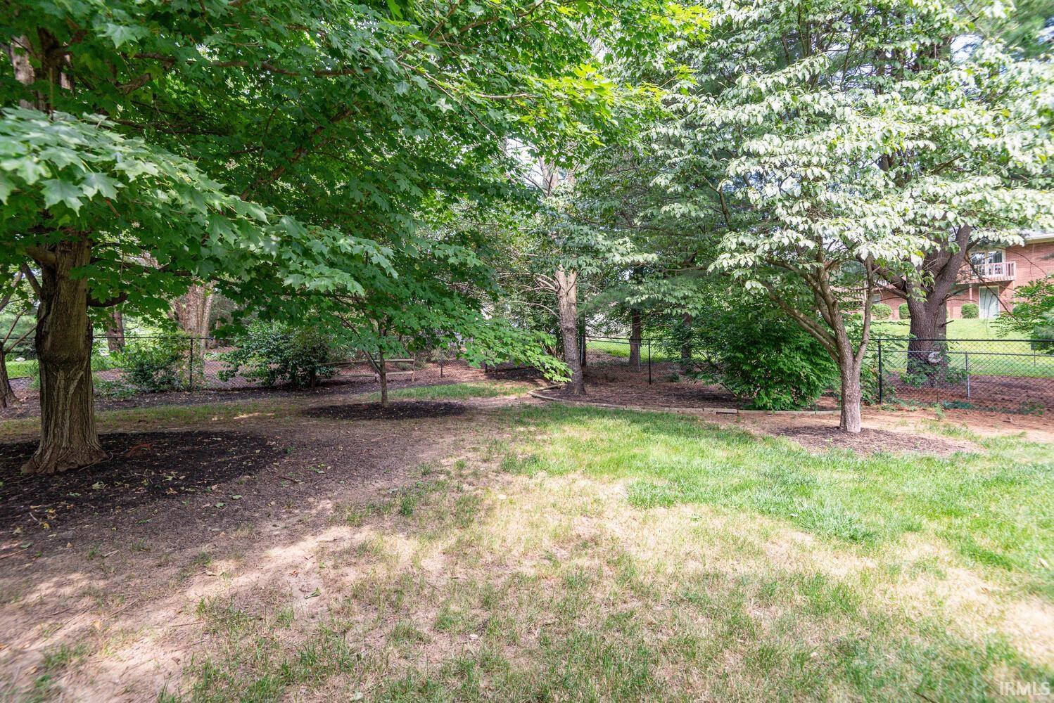 401 E Clover Lane