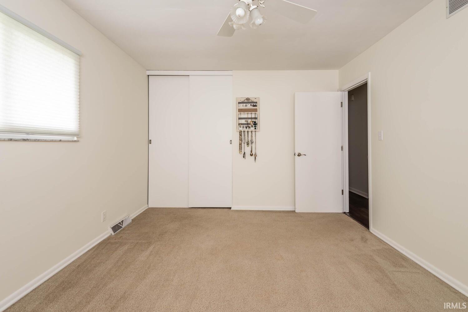 401 E Clover Lane