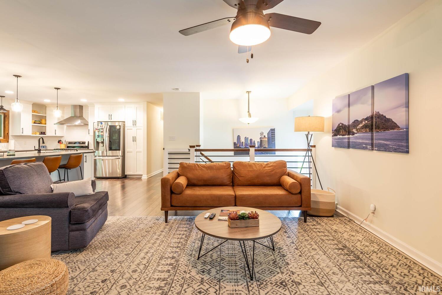 401 E Clover Lane