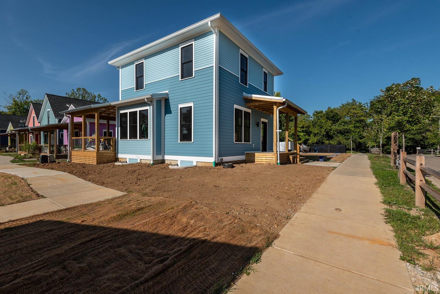 1258 E Short Street
