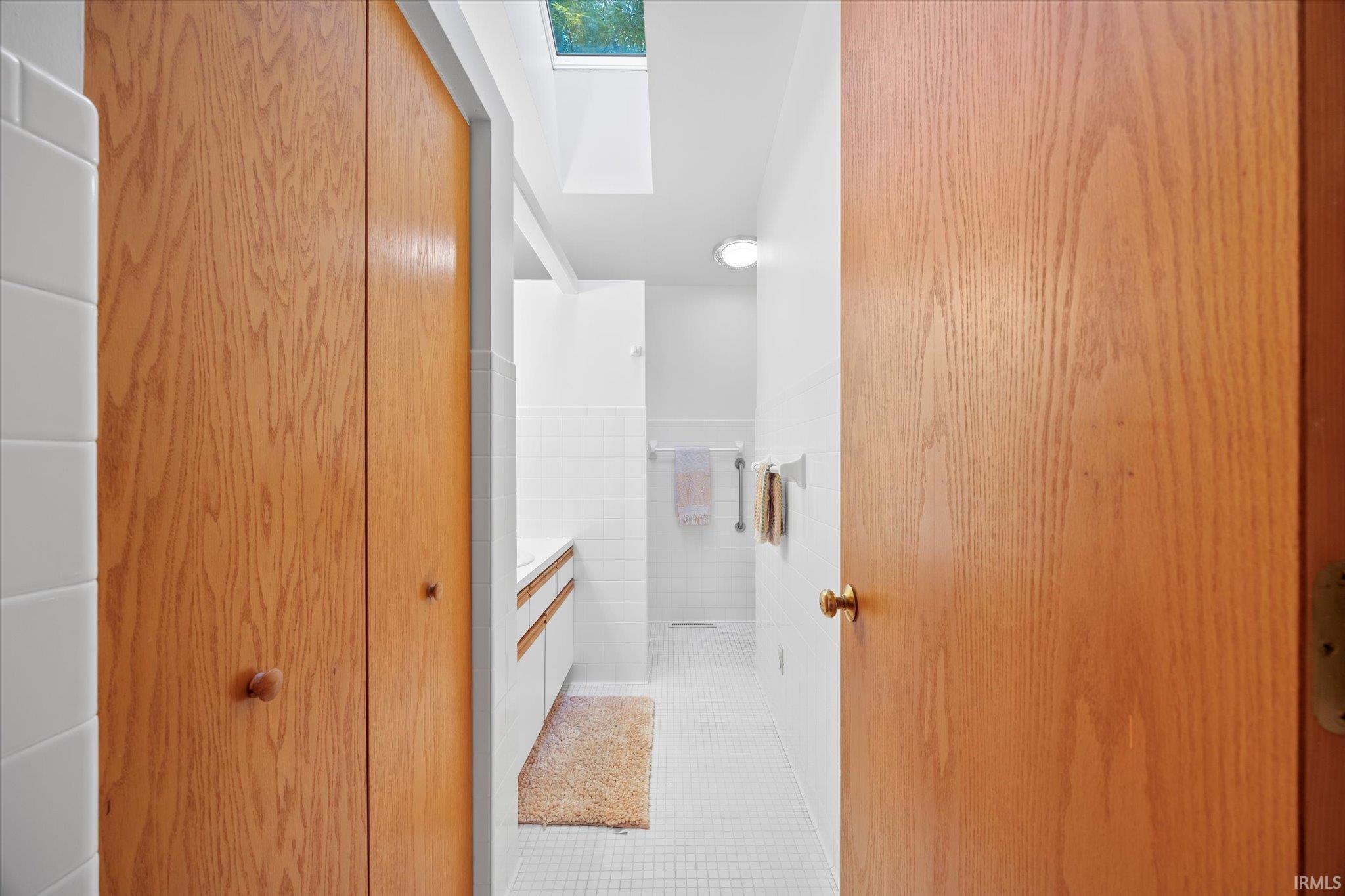 200 E Clover Lane